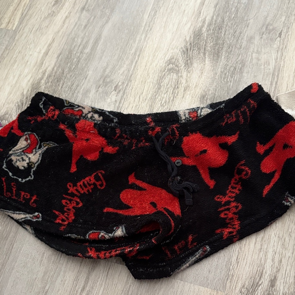 Betty Boop Black and Red Women Shorts